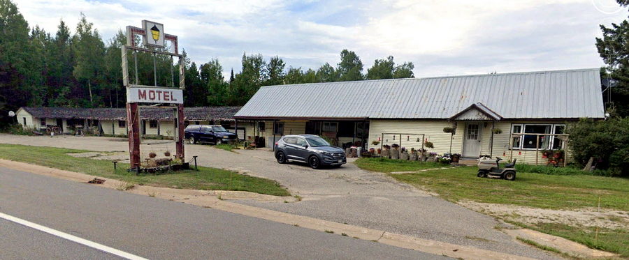 Brattains Motel on M-28 - 2022 Street View - Amazing (newer photo)